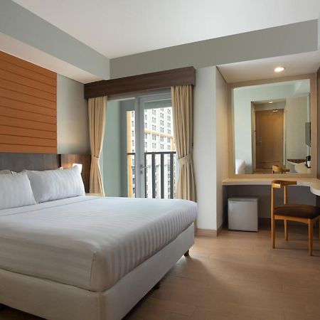 Vega Hotel Gading Serpong Esterno foto