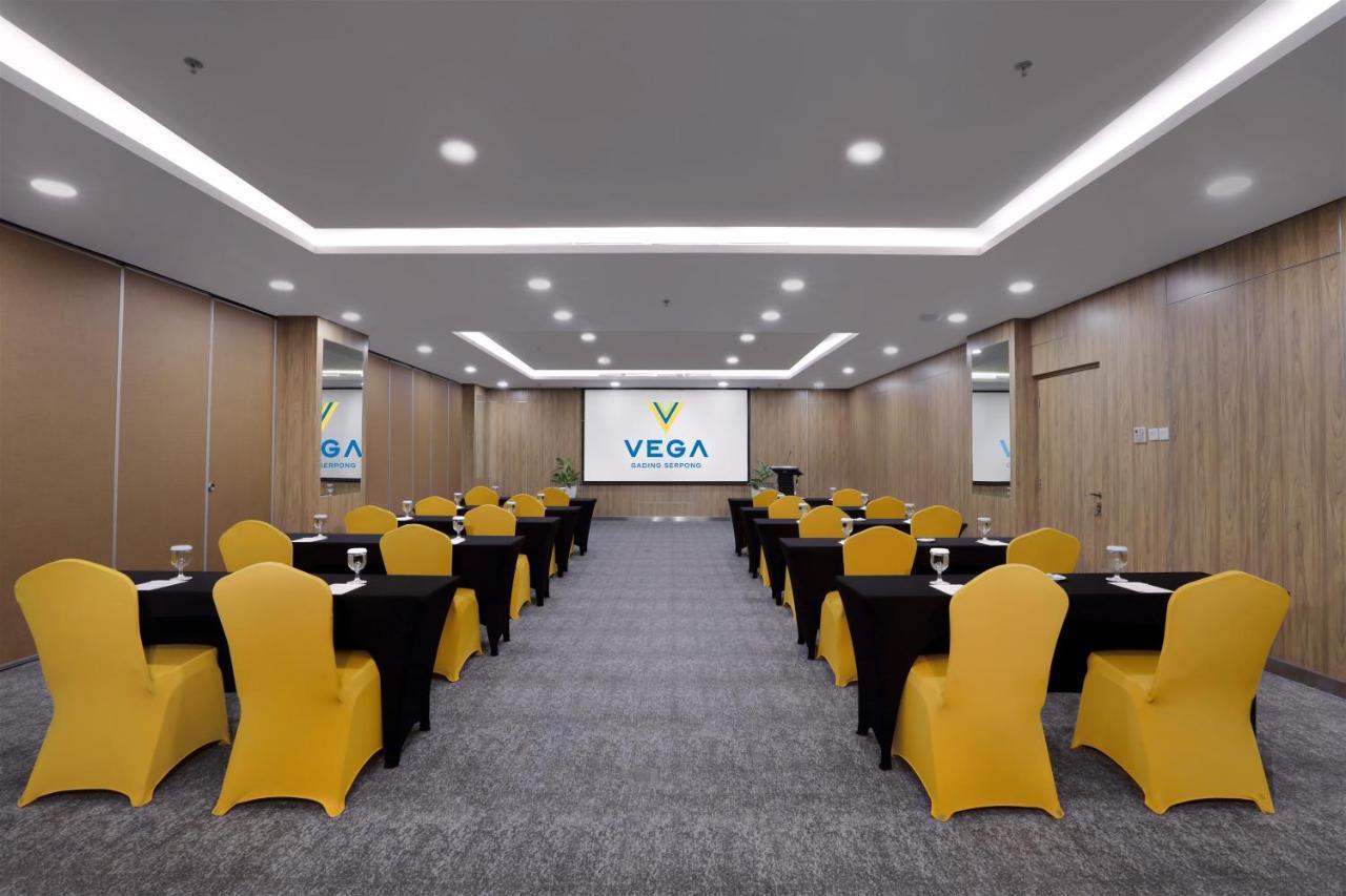 Vega Hotel Gading Serpong Esterno foto