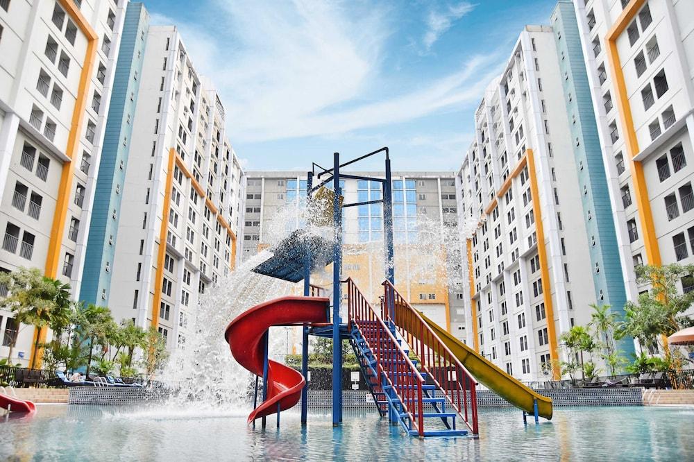 Vega Hotel Gading Serpong Esterno foto