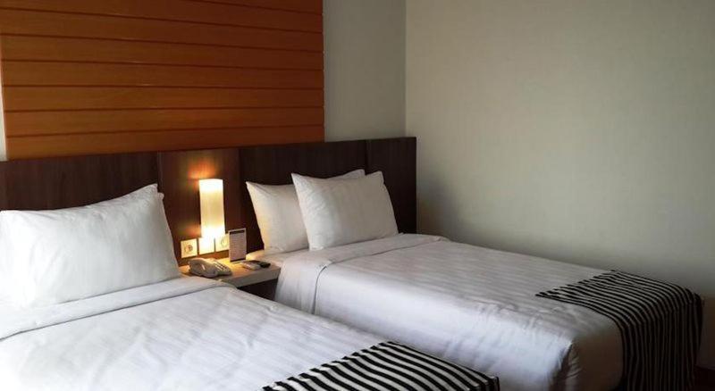 Vega Hotel Gading Serpong Camera foto