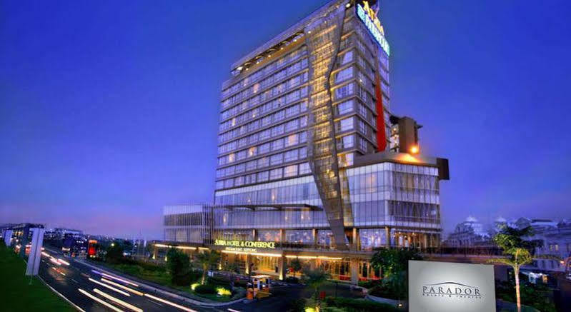 Vega Hotel Gading Serpong Esterno foto